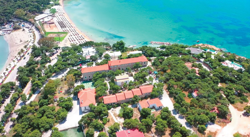 Εκκλησιαστική περιουσία: Το ιερό real estate των €15 δισ. και τα 10.000 νομικά πρόσωπα με τα «χρυσά ακίνητα»