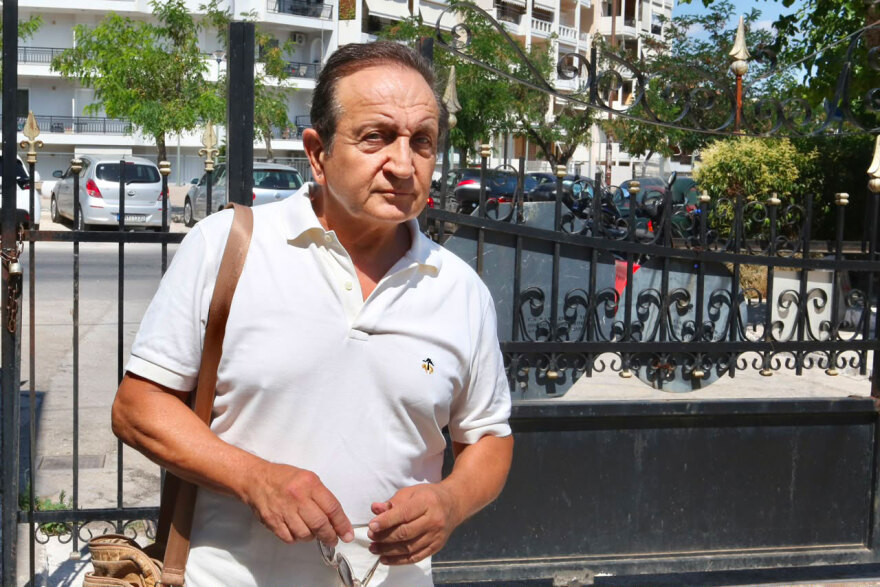 Συγκίνηση στο τελευταίο αντίο στην Τζένη Ζαχαροπούλου, δείτε βίντεο και φωτογραφίες