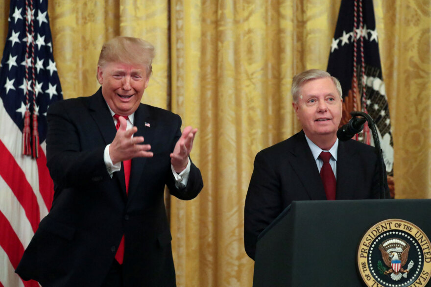 Lindsey Graham: Πέθανε από «ξαφνική ασθένεια» στα 71 του ο γερουσιαστής, ήταν στενός σύμμαχος του Τραμπ