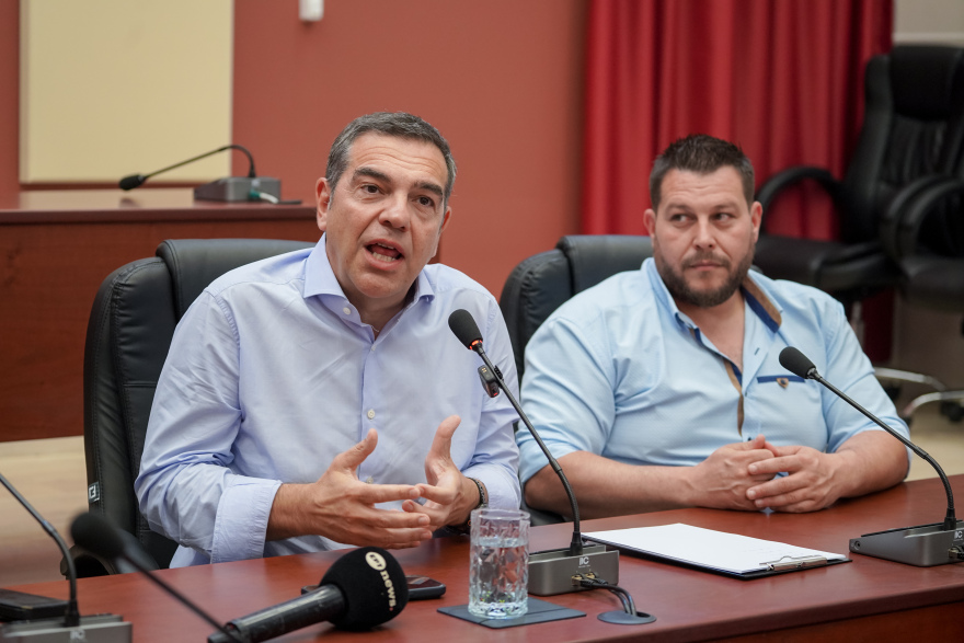 Εθνικό ζήτημα και πατριωτική μας ευθύνη να κρατήσουμε ζωντανή την πρωτογενή παραγωγή, λέει ο Τσίπρας από τη Λέσβο