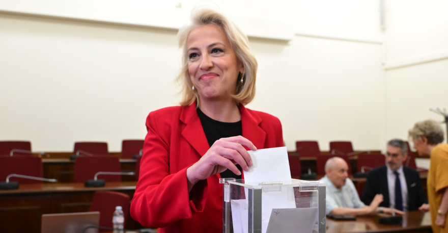 Εκλέγεται σήμερα πρόεδρος του ΣΥΡΙΖΑ η Δούρου: Η απόσυρση Πολάκη, η νέα γραμμή και οι ισορροπίες στην ΚΕ