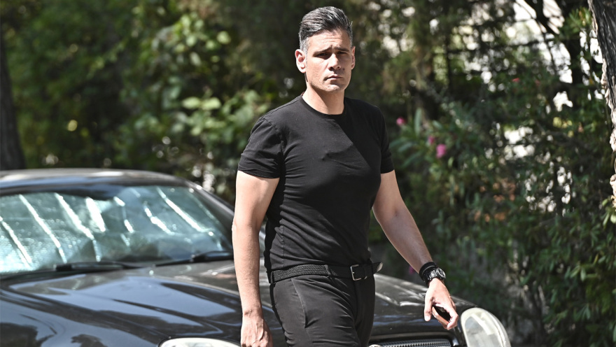 Συγγενείς και φίλοι αποχαιρέτισαν τον Λορέντζο Καριέρε, δείτε βίντεο και φωτογραφίες
