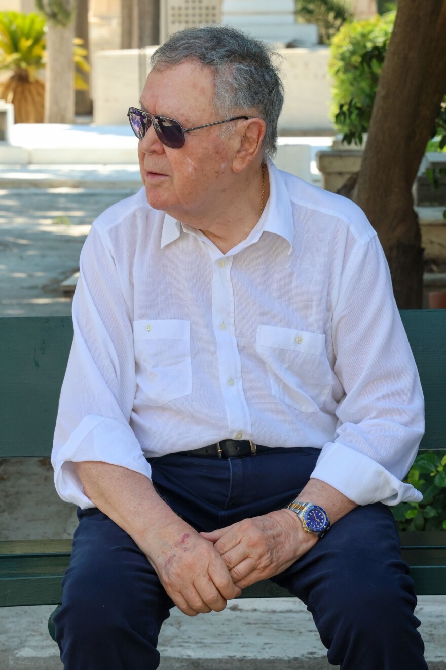 Μνημόσυνο για τα 30 χρόνια από τον θάνατο της Αλίκης Βουγιουκλάκη, απών ο γιος της Γιάννης Παπαμιχαήλ