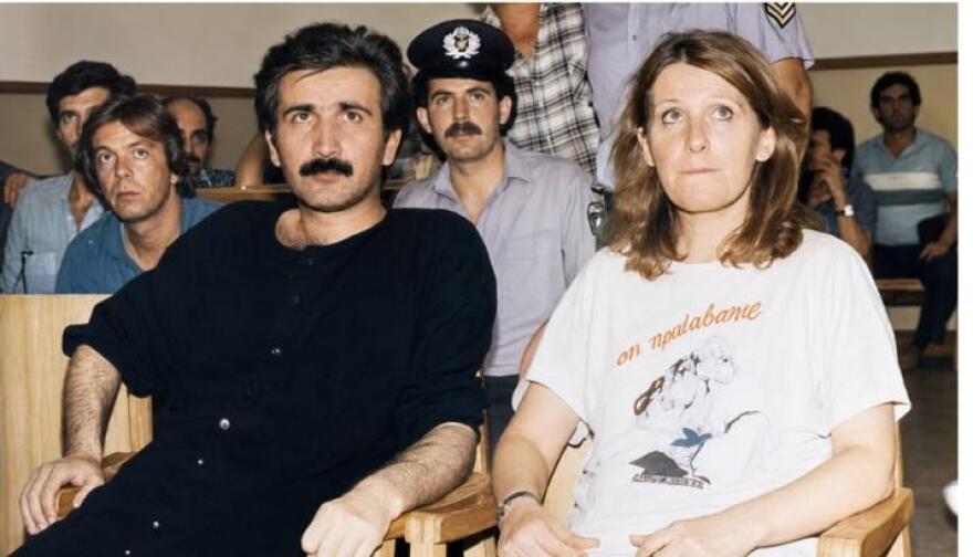 Αλίκη Βουγιουκλάκη: Όταν υπερασπίστηκε στο δικαστήριο τον Λάκη Λαζόπουλο την εποχή που την σατίριζε άγρια 