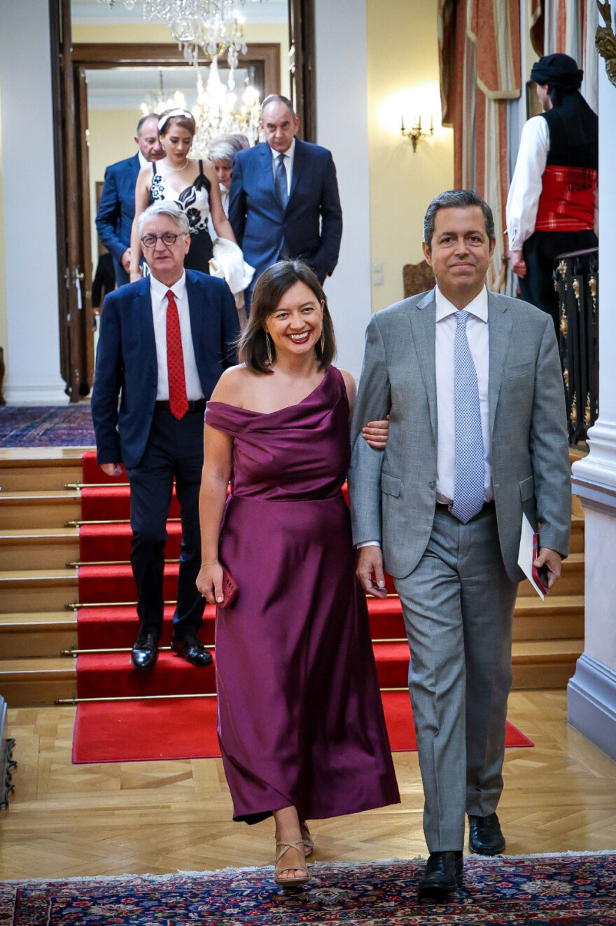Τα παραλειπόμενα από το Προεδρικό: Οι διάλογοι των αρχηγών, οι «εκλογές τον Μάιο» και τα χαμόγελα Μητσοτάκη-Ανδρουλάκη, δείτε βίντεο και φωτογραφίες