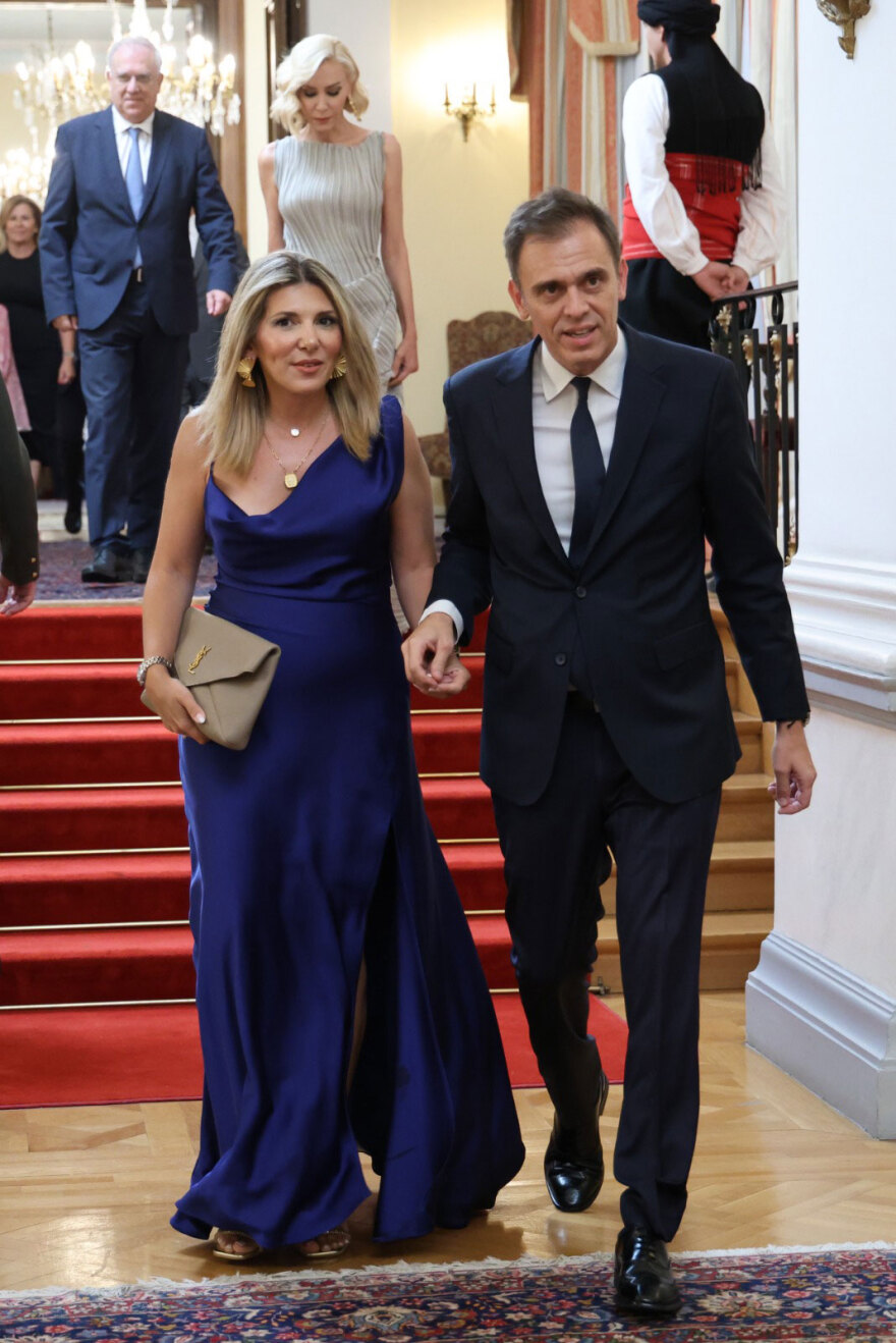 Τα παραλειπόμενα από το Προεδρικό: Οι διάλογοι των αρχηγών, οι «εκλογές τον Μάιο» και τα χαμόγελα Μητσοτάκη-Ανδρουλάκη, δείτε βίντεο και φωτογραφίες