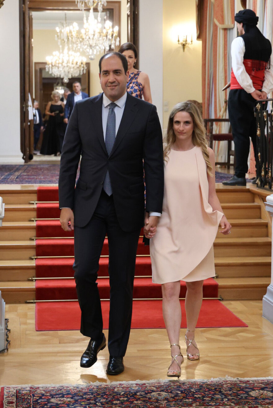 Τα παραλειπόμενα από το Προεδρικό: Οι διάλογοι των αρχηγών, οι «εκλογές τον Μάιο» και τα χαμόγελα Μητσοτάκη-Ανδρουλάκη, δείτε βίντεο και φωτογραφίες