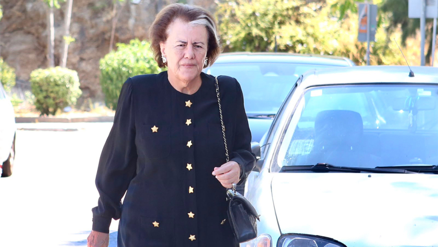 Λάκης Χαλκιάς: Συγκίνηση στο τελευταίο «αντίο» – Σε λαϊκό προσκύνημα η σορός του στο Α’ Νεκροταφείο Αθηνών Το τελευταίο αντίο στον Λάκη Χαλκιά στο A' Νεκροταφείο, σε λαϊκό προσκύνημα η σορός του - Σπάραξε η σύζυγός του