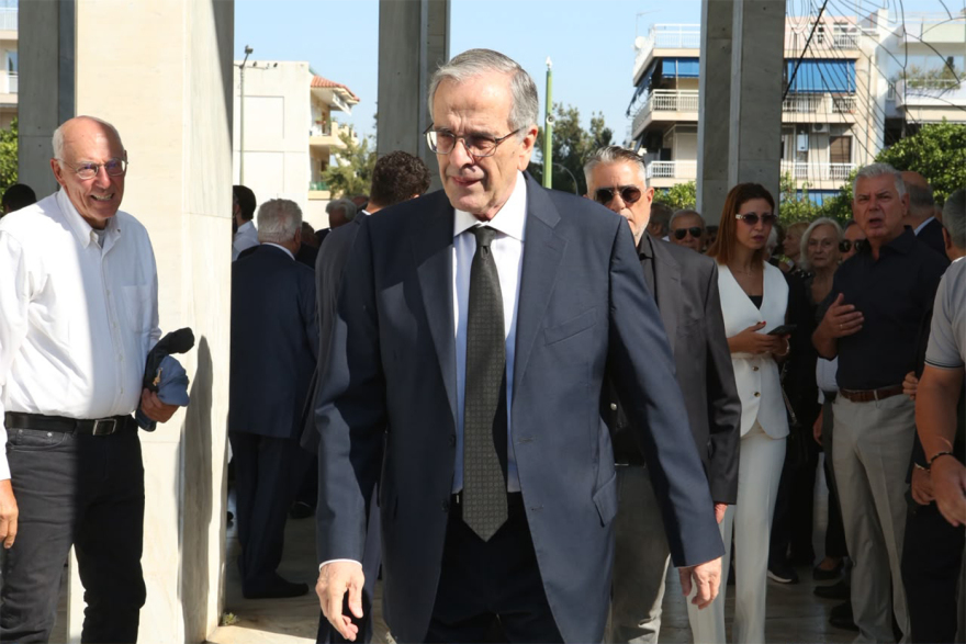 Στο Α΄ Νεκροταφείο το μνημόσυνο για τον έναν χρόνο από τον θάνατο της Λένας Σαμαρά