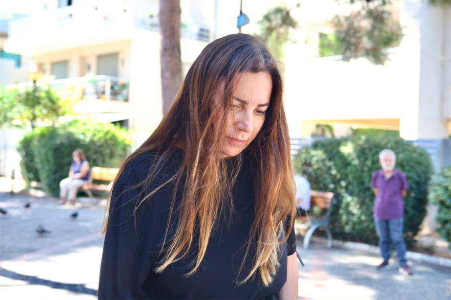Συγκίνησε ο ιερέας στην κηδεία του Στέλιου Ράμφου για τις τελευταίες στιγμές του: Κατέβασε το πετραχήλι για να καλυφθεί με τη χάρη του Θεού