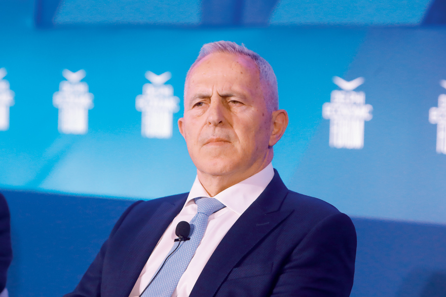 Τσίπρας vs ΠΑΣΟΚ: Οι φθινοπωρινές αρπαγές και ποιος τρώει ποιους από ποιον