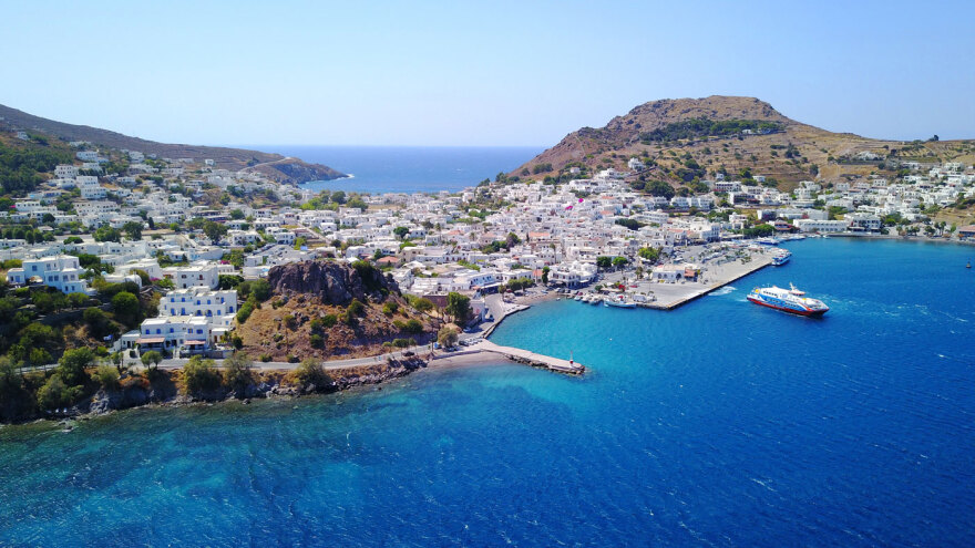 Το ελληνικό νησί που γιάτρεψε την ψυχή της γλύπτριας Μπάρμπαρα Χέπγουορθ μετά τον  θάνατο του γιου της σε αεροπορικό δυστύχημα