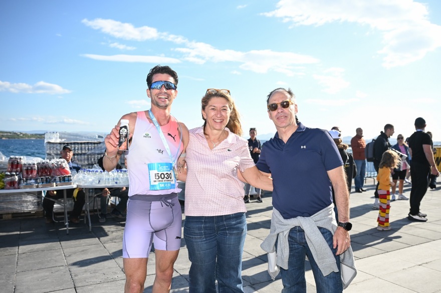 15 χρόνια Spetses Mini Marathon: Οι Σπέτσες φόρεσαν τα γιορτινά τους