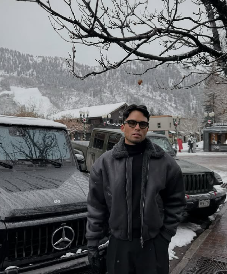 Δημήτρης Γιαννέτος, ο hair stylist των σταρ: Από την Μπρίτνεϊ Σπίαρς και τον Μπραντ Πιτ μέχρι τον Λευκό Οίκο με Ρονάλντο και Τζορτζίνα