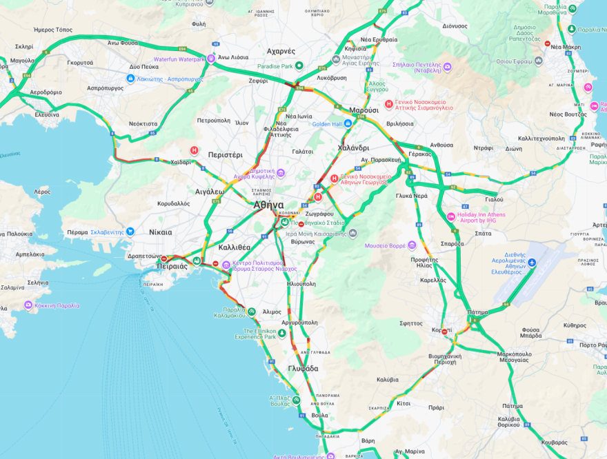 Η κίνηση στους δρόμους τώρα live: Μποτιλιάρισμα στην Παραλιακή, στο «κόκκινο» Κηφισός, Σκαραμαγκάς - Καλύτερη η εικόνα στην Αττική Οδό 