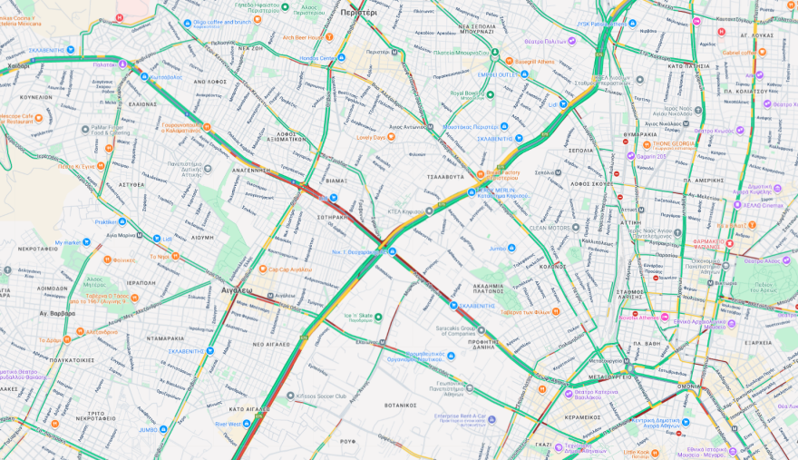 Κίνηση τώρα: Μποτιλιάρισμα στην Αθηνών - Θηβών, λαμαρίνες έκλεισαν μια λωρίδα κυκλοφορίας