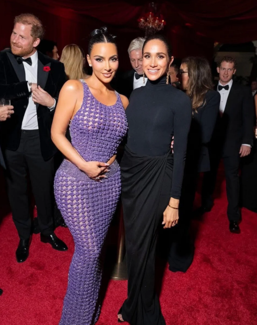 Eξαφανίστηκαν από το άλμπουμ γενεθλίων της Κρις Τζένερ ο Χάρι και η Μέγκαν - Άγνωστο γιατί διέγραψαν τις φωτογραφίες η Κιμ Καρντάσιαν και η μητέρα της Eξαφανίστηκαν από το άλμπουμ γενεθλίων της Κρις Τζένερ ο Χάρι και η Μέγκαν - Άγνωστο γιατί διέγραψαν τις φωτογραφίες η Κιμ Καρντάσιαν και η μητέρα της