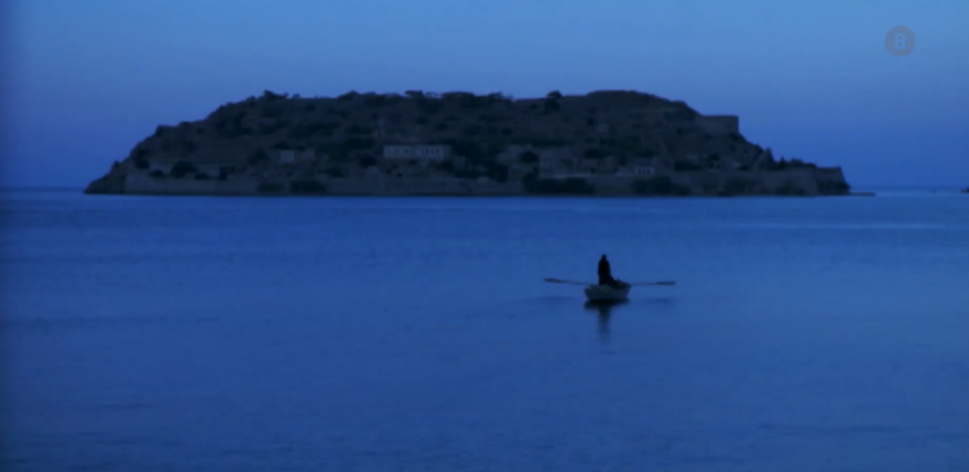 Από την Κρήτη στους Παξούς και από κει στη Μάνη: Η περιφέρεια πρωταγωνιστεί στα τηλεοπτικά σίριαλ κι οι τοπικές οικονομίες «ανθίζουν»