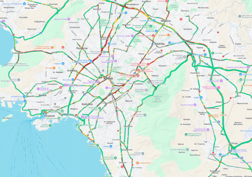 Κίνηση στους δρόμους τώρα live: Τροχαία και βροχή προκαλούν σημαντικές καθυστερήσεις στον Κηφισό, 20λεπτες καθυστερήσεις στην Αττική Οδό