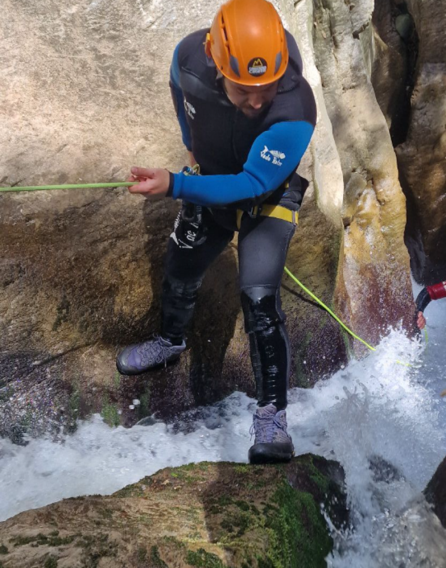 Πώς ο 37χρονος Στέλιος έχασε τη ζωή του σε φαράγγι στην Κρήτη: Ο τραυματισμός στο πόδι και ο περίπατος που κατέληξε σε τραγωδία Πώς ο 37χρονος Στέλιος έχασε τη ζωή του σε φαράγγι στην Κρήτη: Ο τραυματισμός στο πόδι και ο περίπατος που κατέληξε σε τραγωδία