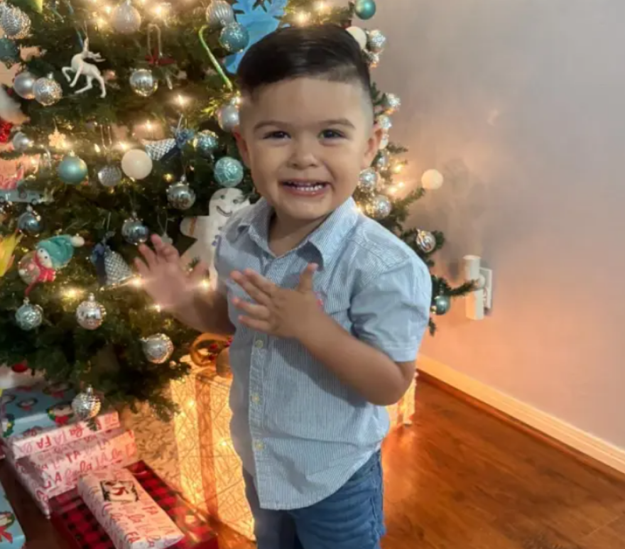 Αδιανόητη τραγωδία στις ΗΠΑ: Μεθυσμένη οδηγός μπήκε ανάποδα σε δρόμο και ξεκλήρισε οικογένεια που επέστρεφε από πάρτι, επέζησε μόνο ένα αγόρι 3 ετών