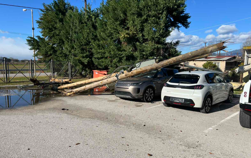 Χιόνια σε Φθιώτιδα και Ευρυτανία, πού χρειάζονται αλυσίδες