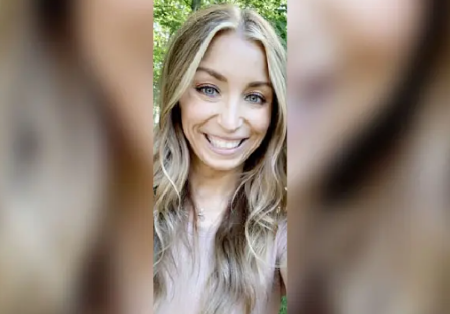 Καθηγήτρια αγγλικών έμεινε έγκυος από μαθητή της και στη συνέχεια έκανε έκτρωση: Καταδικάστηκε σε 10 χρόνια φυλάκιση