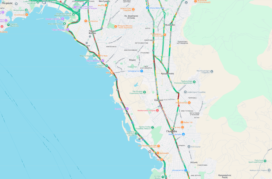 Βόλτες με καλό καιρό και ψώνια για τον Άγιο Βαλεντίνο μπλοκάρουν τους δρόμους - Ταλαιπωρία στην Παραλιακή