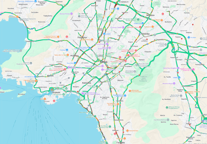 Βόλτες με καλό καιρό και ψώνια για τον Άγιο Βαλεντίνο μπλοκάρουν τους δρόμους - Ταλαιπωρία στην Παραλιακή