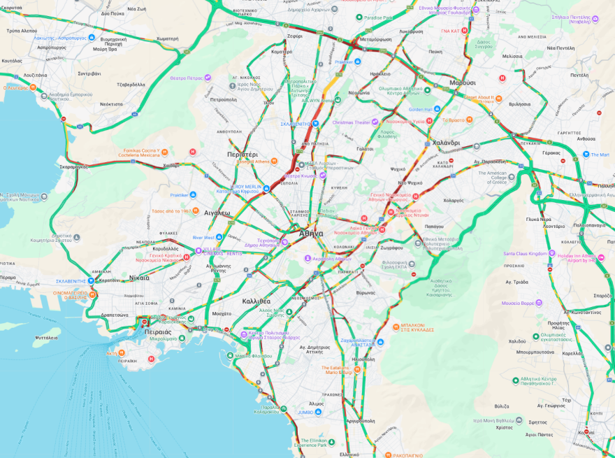 Live η κίνηση στους δρόμους: Ουρές χιλιομέτρων στον Κηφισό, καθυστερήσεις σε Αχαρνών και Κηφισίας - Πού αλλού υπάρχουν προβλήματα
