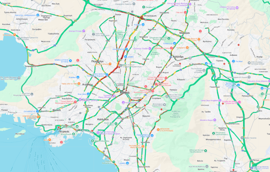 Κίνηση: Μποτιλιάρισμα σε Κηφισό, Σκαραμαγκά και κέντρο, 20λεπτες καθυστερήσεις στην Αττική Οδό
