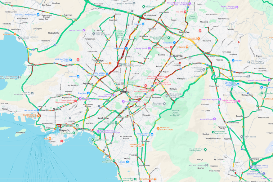 Live η κίνηση στους δρόμους: Μεγάλο μποτιλιάρισμα υπό βροχή στον Κηφισό, ποιοι δρόμοι είναι στο κόκκινο