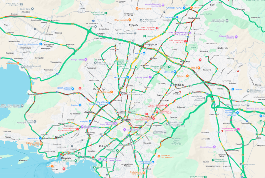 Live η κίνηση στους δρόμους: 45λεπτες καθυστερήσεις στην Αττική Οδό, κίνηση σε Κηφισό,  Αθηνών - Κορίνθου και Πειραιά