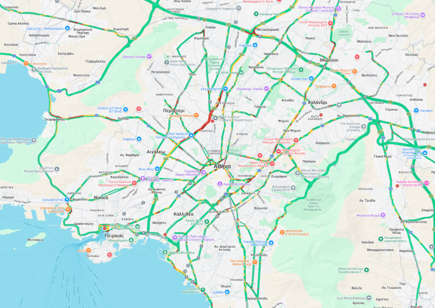 Live η κίνηση στους δρόμους: Καθυστερήσεις στα δύο ρεύματα του Κηφισού και στο λιμάνι του Πειραιά
