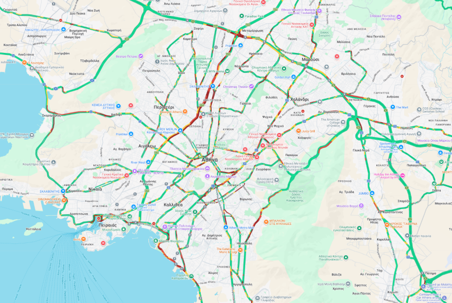 Live η κίνηση στους δρόμους: Τροχαία στην κάθοδο στον Άγιο Στέφανο, μποτιλιαρισμένος ο Κηφισός και η Αττική Οδός