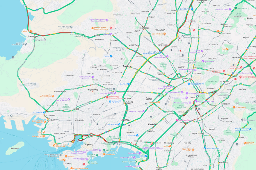 Live η κίνηση στους δρόμους: Μικρές καθυστερήσεις σε Πειραιά, Κηφισό και Σκαραμαγκά