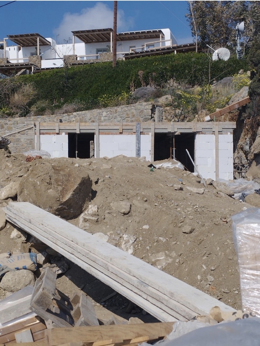 Μύκονος: «Μας απειλούν ένοπλοι μπράβοι, αλλά δεν φοβόμαστε», κατήγγειλε η πρόεδρος των Αρχαιολόγων - Δείτε βίντεο