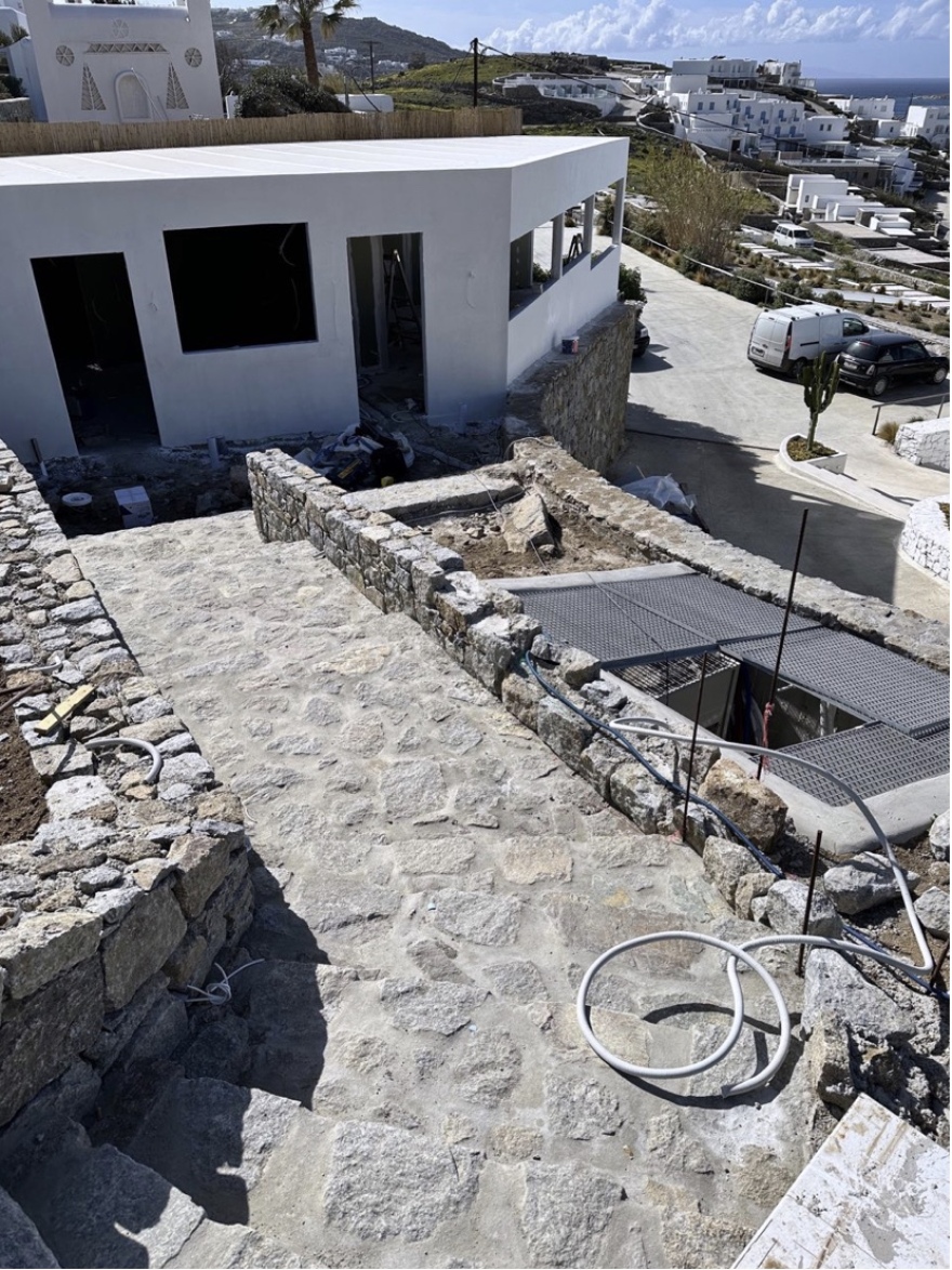 Μύκονος: «Μας απειλούν ένοπλοι μπράβοι, αλλά δεν φοβόμαστε», κατήγγειλε η πρόεδρος των Αρχαιολόγων - Δείτε βίντεο