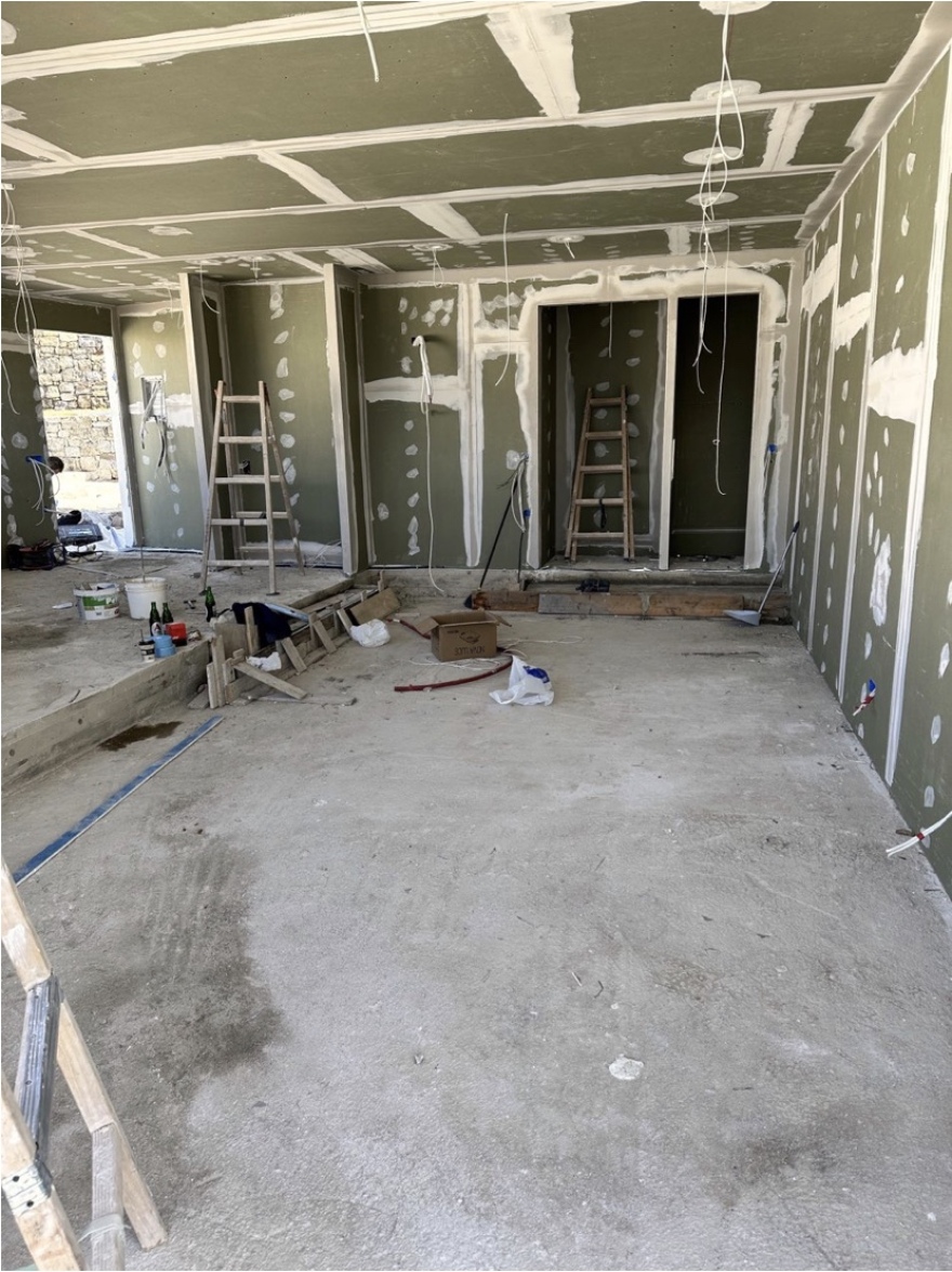 Μύκονος: «Μας απειλούν ένοπλοι μπράβοι, αλλά δεν φοβόμαστε», κατήγγειλε η πρόεδρος των Αρχαιολόγων - Δείτε βίντεο