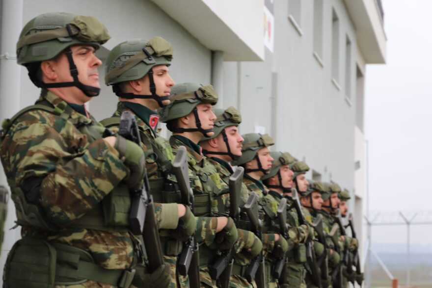 Βίντεο: Επίσκεψη Φλώρου σε μονάδες και επιτηρητικά φυλάκια στον Έβρο