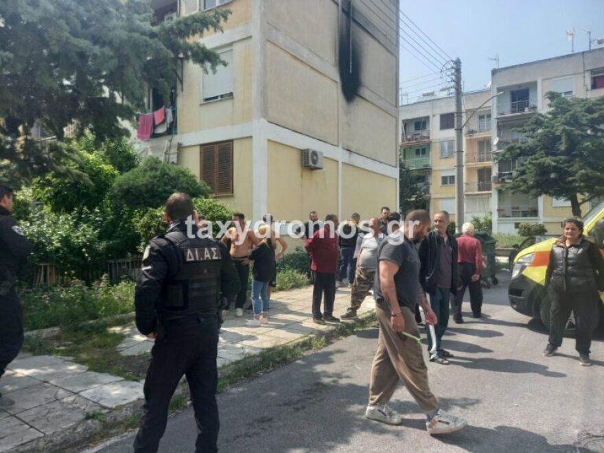 Βόλος: Φωτιά σε διαμέρισμα - Στο νοσοκομείο 77χρονος για προληπτικούς λόγους
