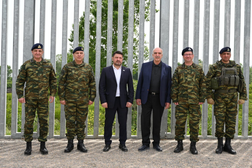 Έβρος: Επίσκεψη Μεϊμαράκη και Χαρδαλιά στον φράχτη - «Είναι αναγκαίο αποτρεπτικό εργαλείο»