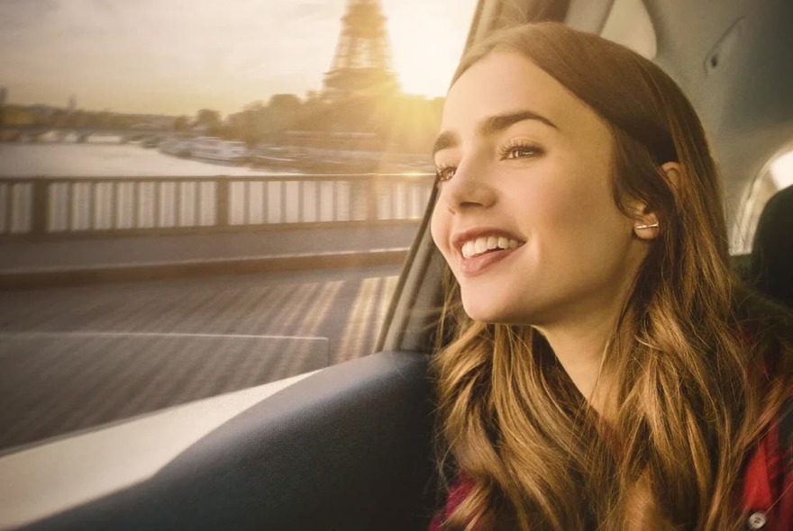 Ποια είναι η «Η Έμιλι στο Παρίσι» που βλέπει ο Κυριάκος Μητσοτάκης 