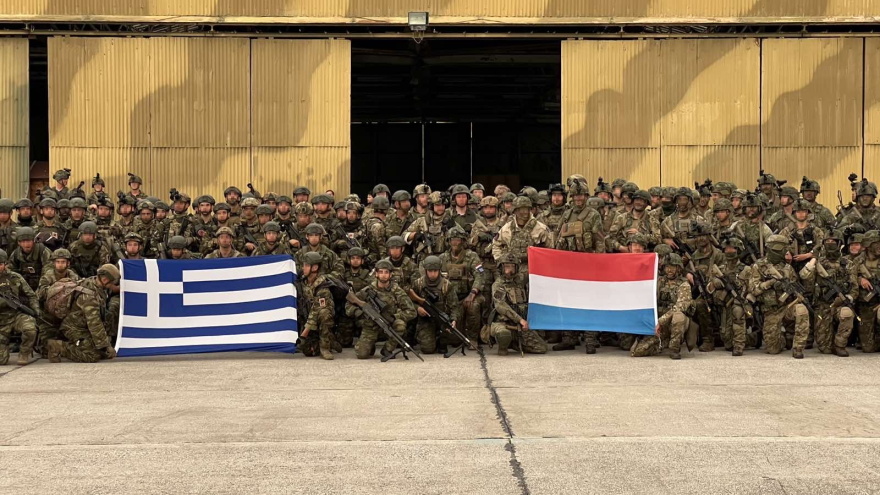 «Swift Response 23»: Εντυπωσιακές εικόνες από την άσκηση των ειδικών δυνάμεων