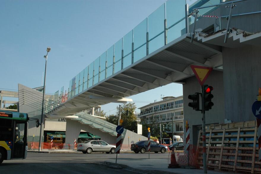 Τροχαία δυστυχήματα: Γονείς που έχασαν τα παιδιά τους άδικα στην άσφαλτο - Τα έργα που άφησαν στη μνήμη τους