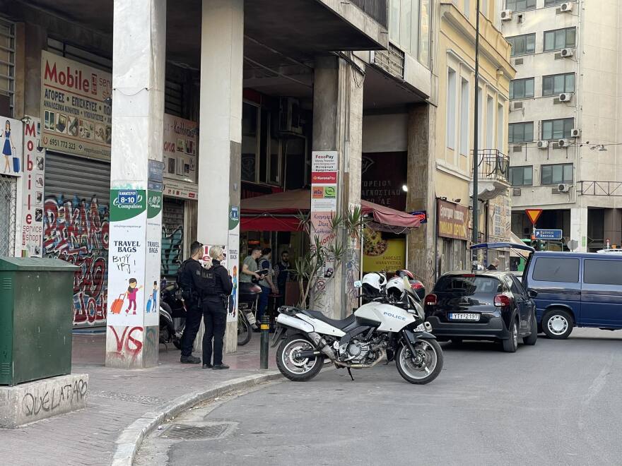 Πλατεία Βάθη: Στο στήθος μαχαίρωσε τον 61χρονο ο δράστης μετά από άγρια συμπλοκή