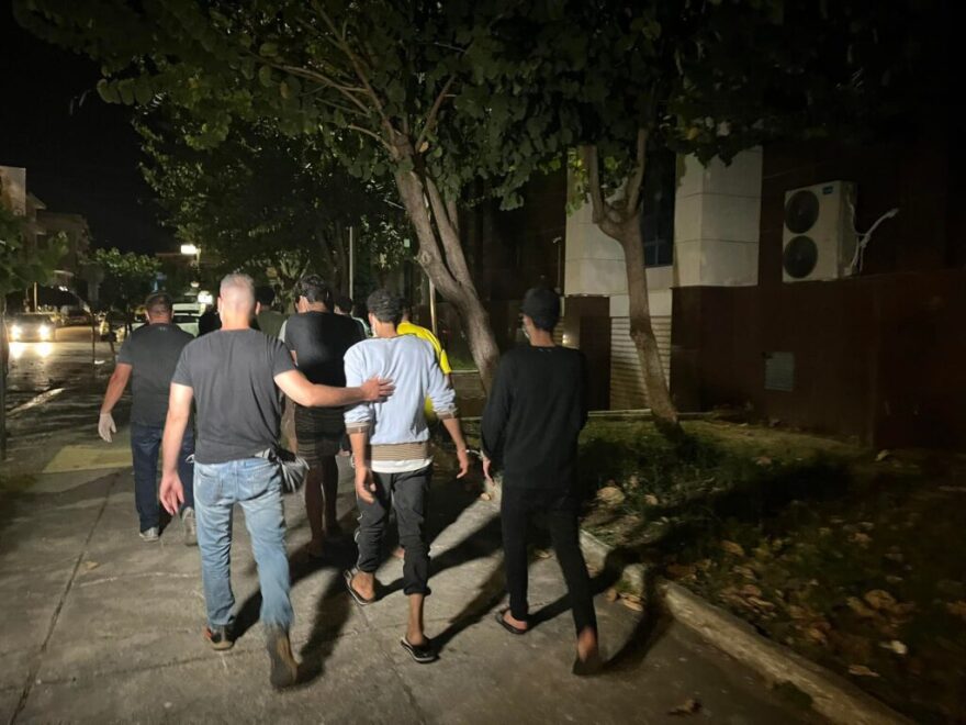 Ναυάγιο στην Πύλο: Σύρος βρήκε τον αδελφό που πίστευε ότι ήταν νεκρός