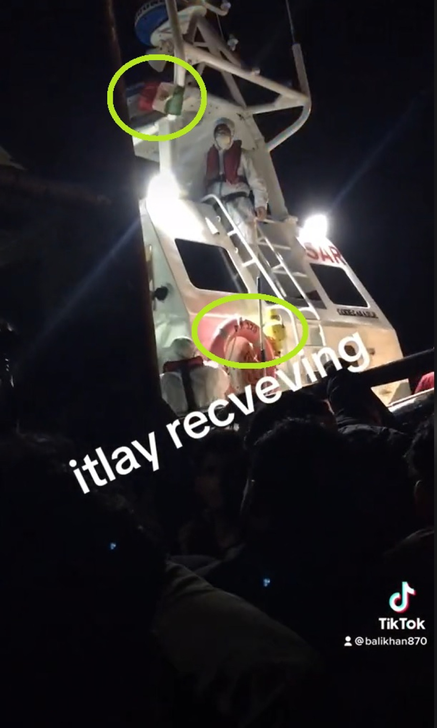 Βίντεο που προβλήθηκαν στην τηλεόραση δεν δείχνουν μετανάστες πριν το ναυάγιο στα ανοιχτά της Πύλου