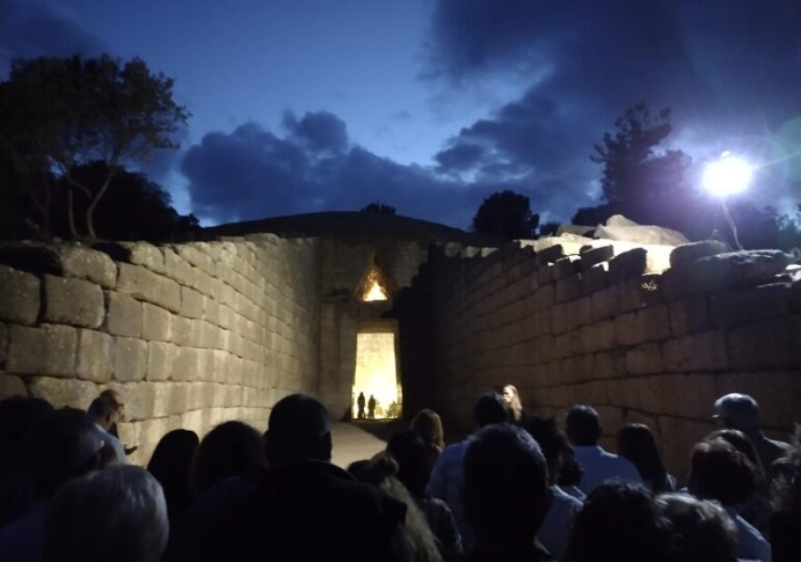 Ο «Θυέστης» του Σενέκα στον τύμβο του Ατρέα στις Μυκήνες 