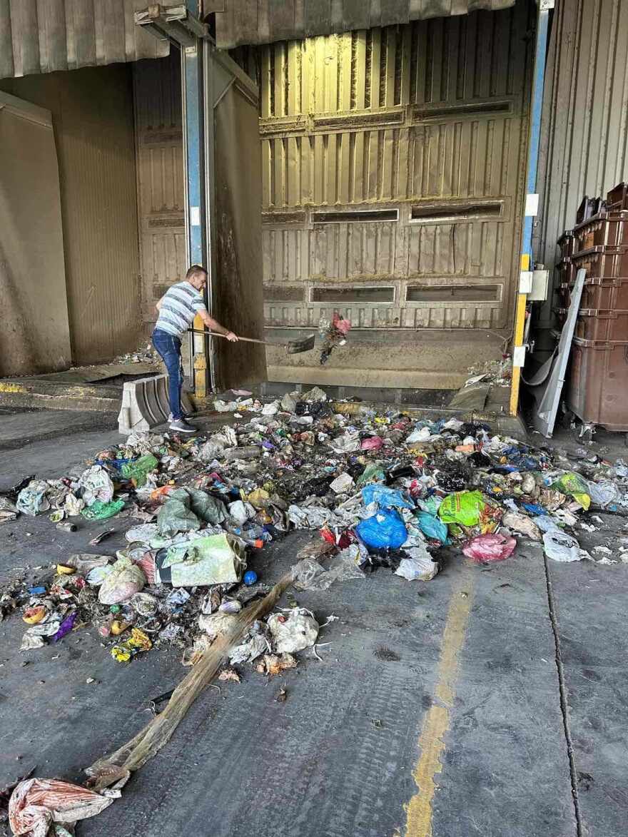 Θεσσαλονίκη: Έτσι βρέθηκαν τα κοσμήματα αξίας χιλιάδων ευρώ που κάποιος πέταξε... κατά λάθος στα σκουπίδια